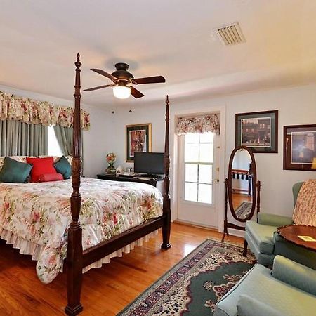 Sabal Palm House Bed And Breakfast Lake Worth Beach Habitación foto